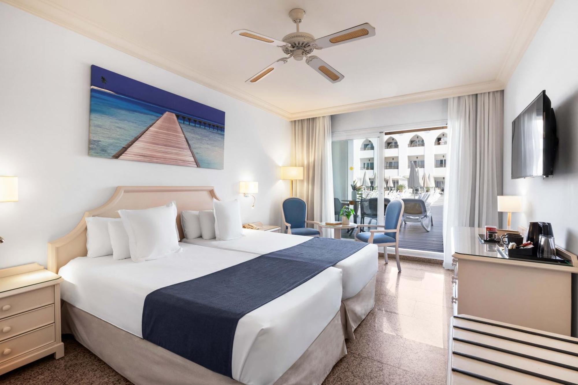 Twin Room Pool Access